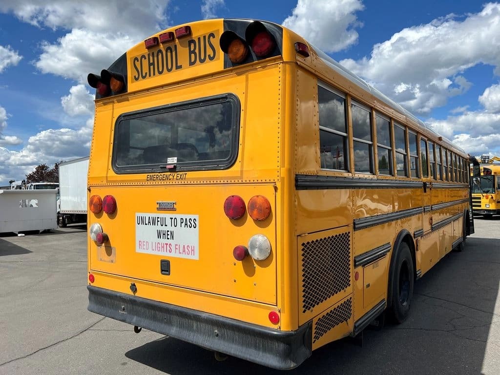 2009 Thomas Built Saf-T-Liner School Bus - Image 4