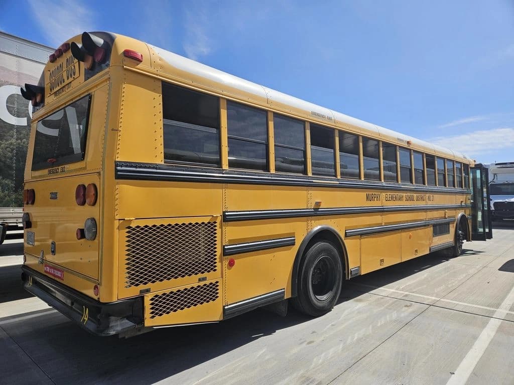 2007 Thomas Built Saf-T-Liner School Bus - Image 2