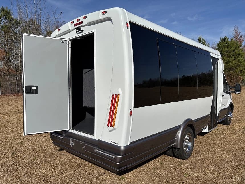 2025 Ventura Coach VT234 Cutaway - Image 11
