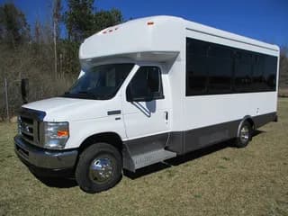 2015 Starcraft Ford E350 bus