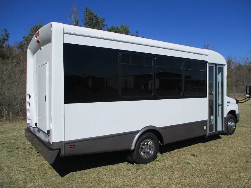 2015 Starcraft Allstar Ford E350 Cutaway - Image 4