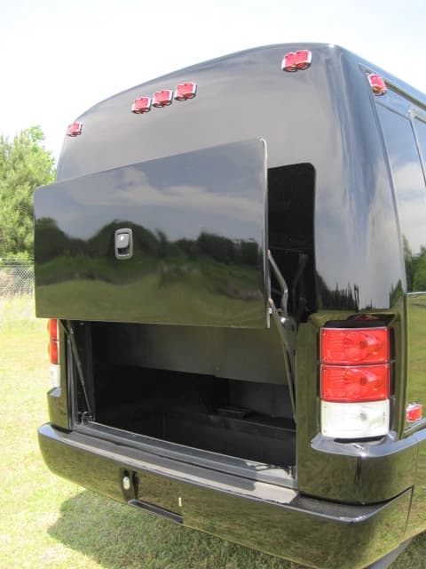 2008 Krystal Koach KK22 Cutaway - Image 11