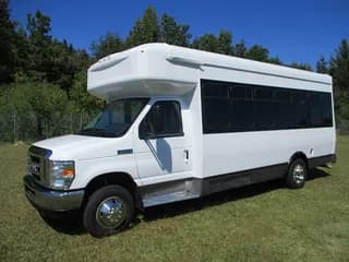 2016 Coach & Equipment Phoenix bus