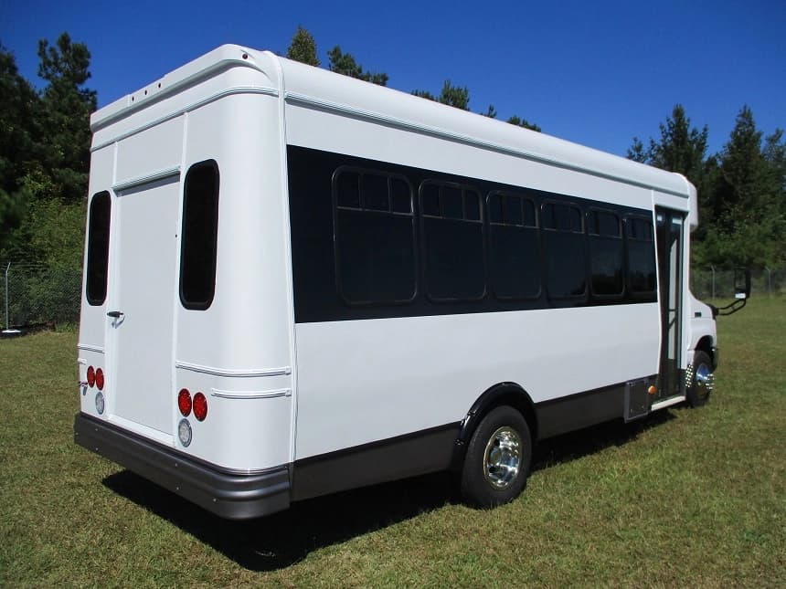 2016 Coach & Equipment Phoenix Cutaway - Image 8