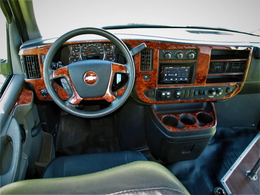2015 Eldorado National Executive Limo Bus - Image 11