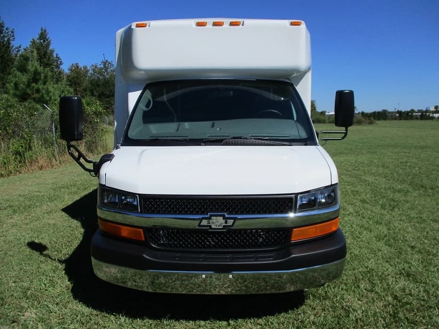 2015 Eldorado National Executive Limo Bus - Image 4