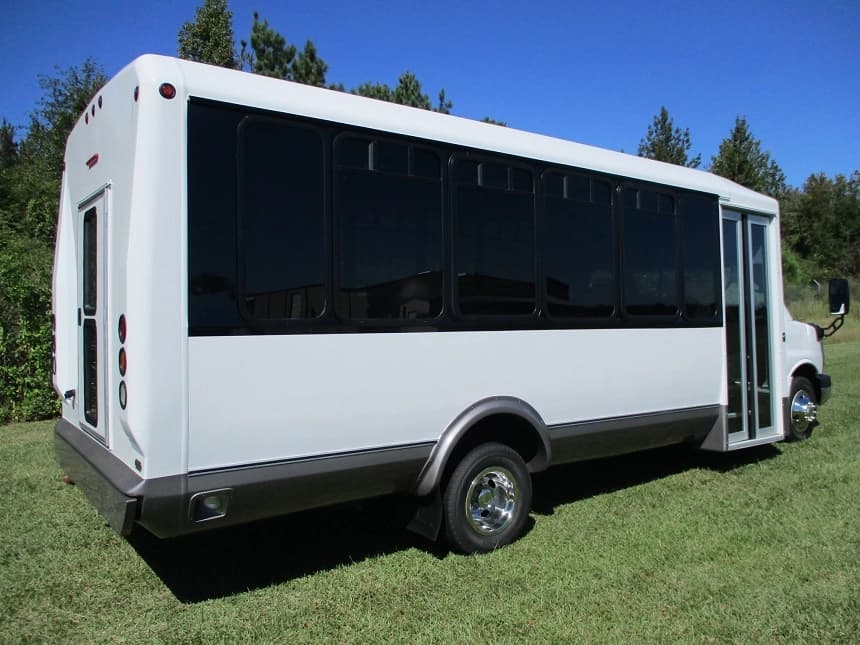 2015 Eldorado National Executive Limo Bus - Image 6