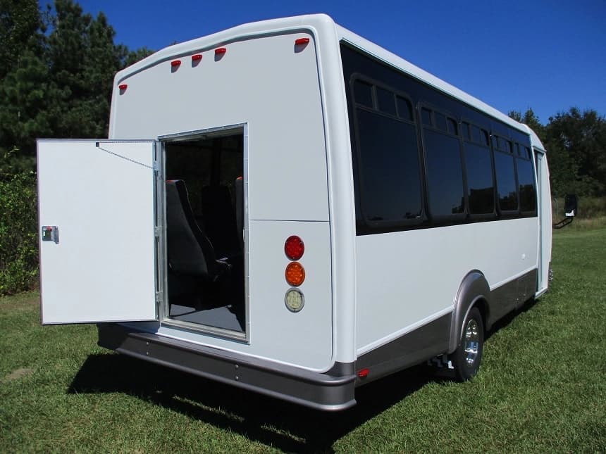 2013 Goshen Ford E450 Cutaway - Image 11