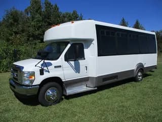 2013 Goshen Ford E450 bus