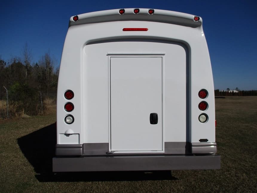 2011 Turtle Top Odyssey Cutaway - Image 5