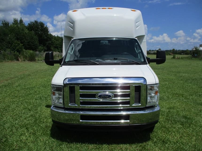 2015 Ameritrans Ford E450 Cutaway - Image 5