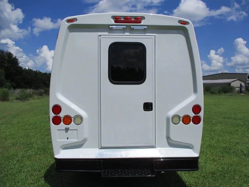 2015 Ameritrans Ford E450 Cutaway - Image 6