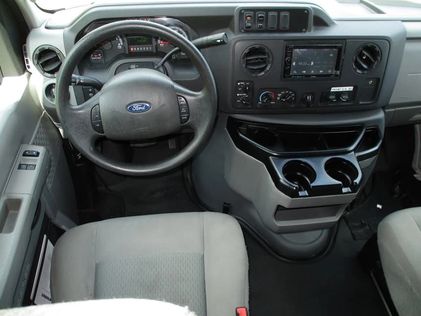 2015 Ameritrans Ford E450 Cutaway - Image 9