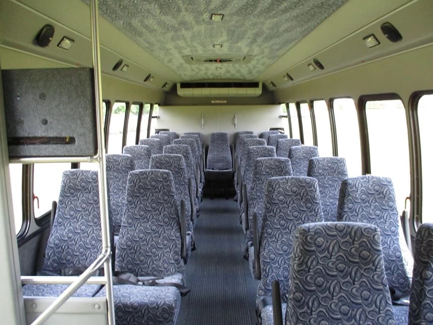 2012 Turtle Top Odyssey XL Ford F550 Cutaway - Image 7