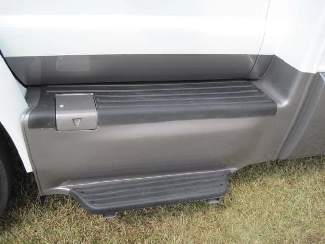 2013 Krystal K36 Cutaway - Image 14