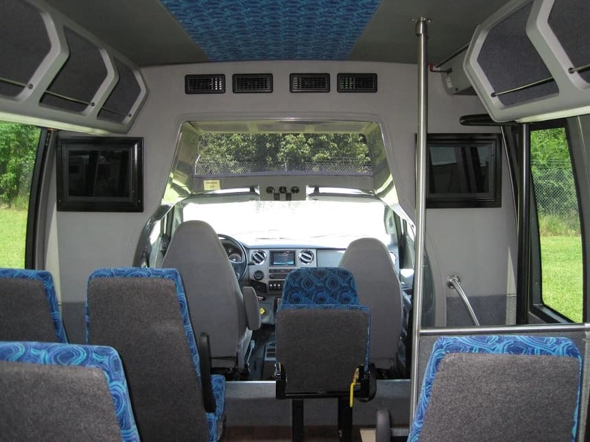2013 Krystal K36 Cutaway - Image 9