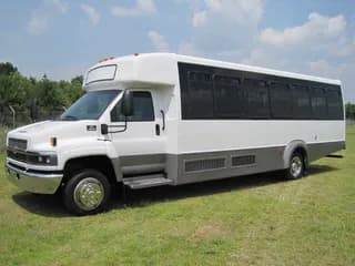 2008 Goshen Chevrolet C5500 bus