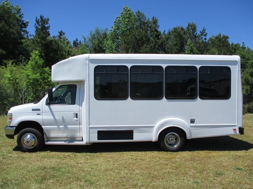 2014 Goshen Ford E350 Cutaway - Image 4
