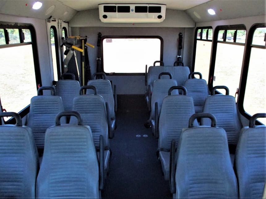 2014 Goshen Ford E350 Cutaway - Image 7