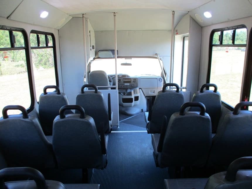 2014 Goshen Ford E350 Cutaway - Image 8