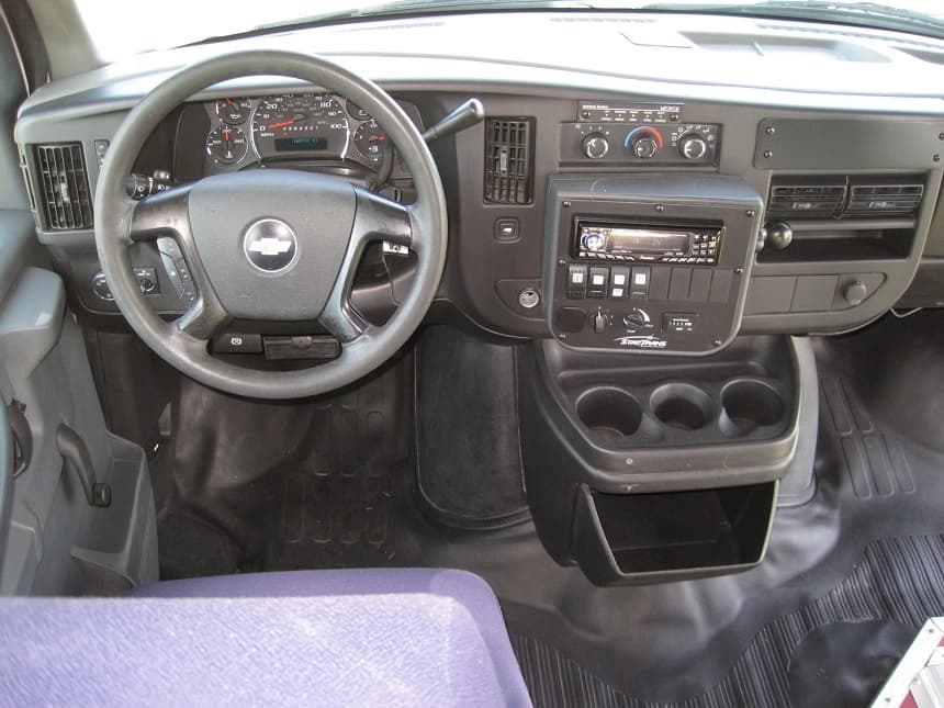 2009 Startrans Senator Chevrolet G3500 Cutaway - Image 10