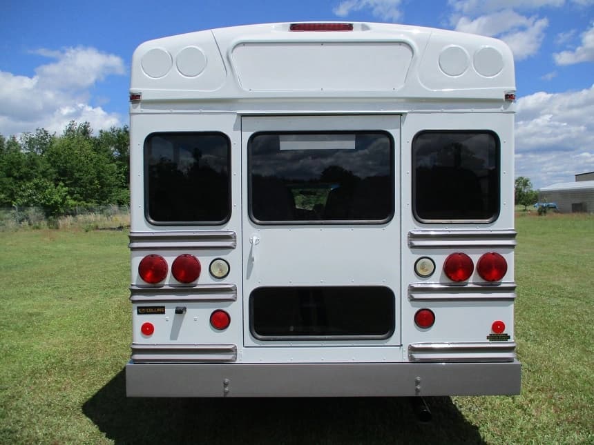 2008 Collins Ford E450 Cutaway - Image 5