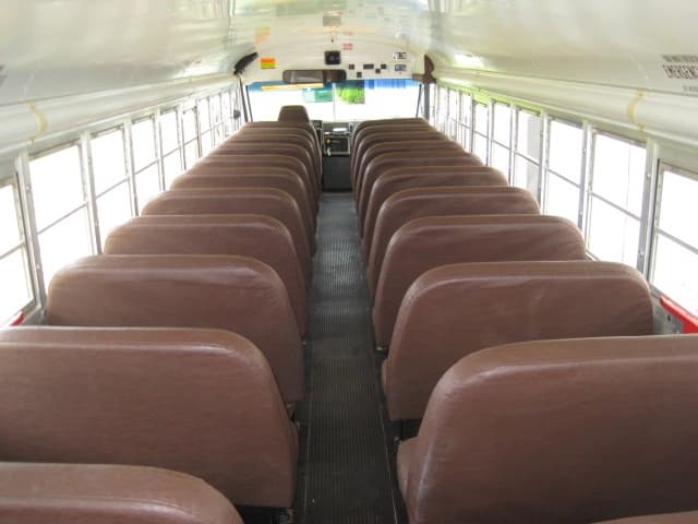 2004 Bluebird Vision School Bus - Image 8