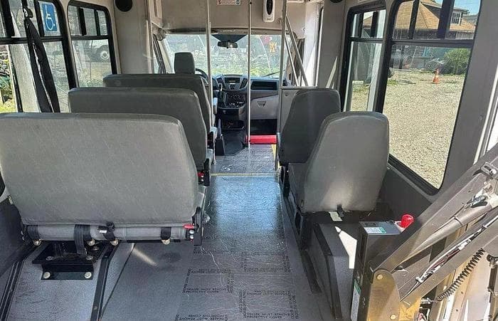 2017 Ford Transit Shuttle Bus - Image 23