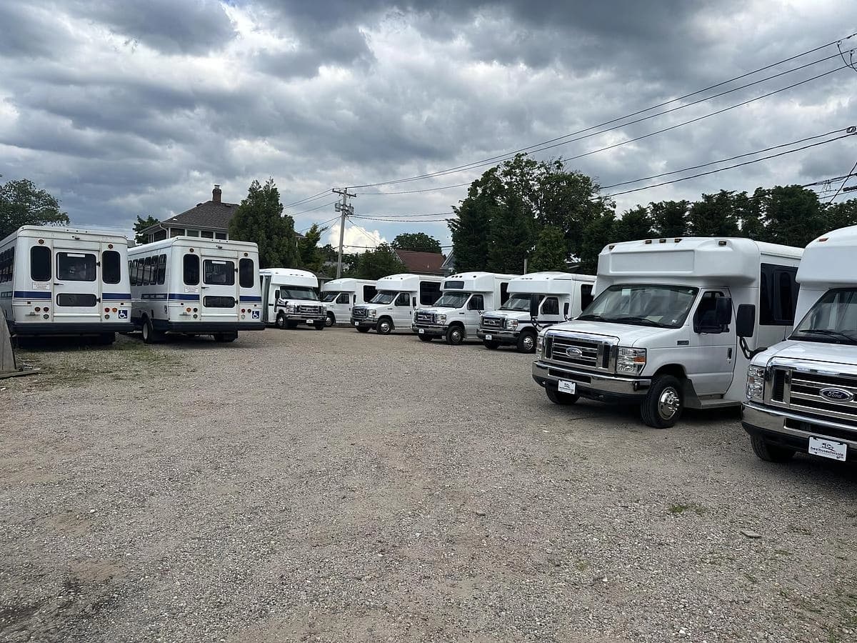 Fleet of 5 Units 2017 Ford E-450 Cutaway - Image 15
