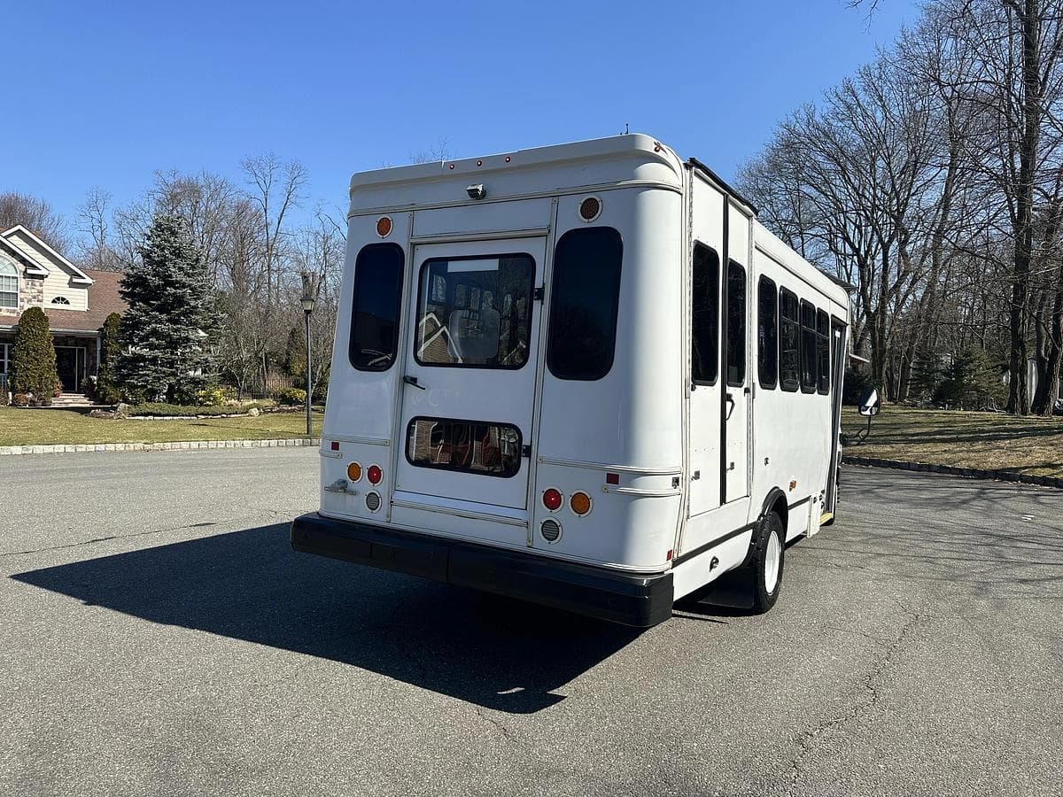 Fleet of 5 Units 2017 Ford E-450 Cutaway - Image 16
