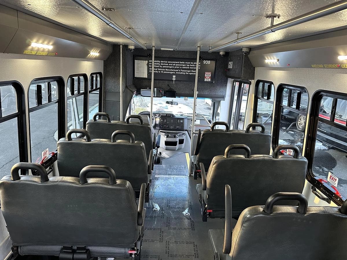 Fleet of 5 Units 2017 Ford E-450 Cutaway - Image 48