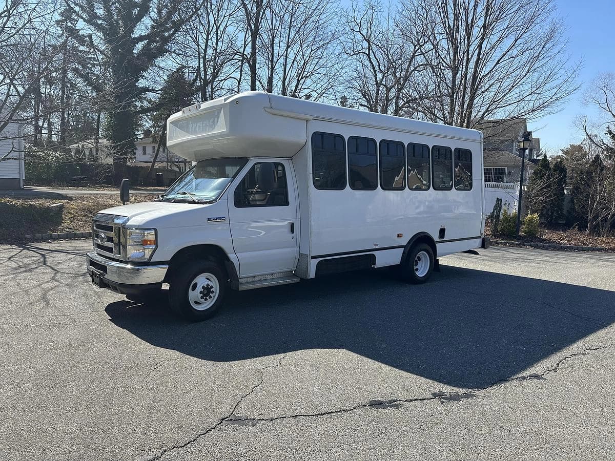 Fleet of 5 Units 2017 Ford E-450 Cutaway - Image 50