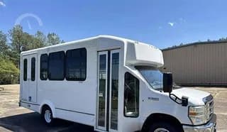 2017 Ford E-350 bus