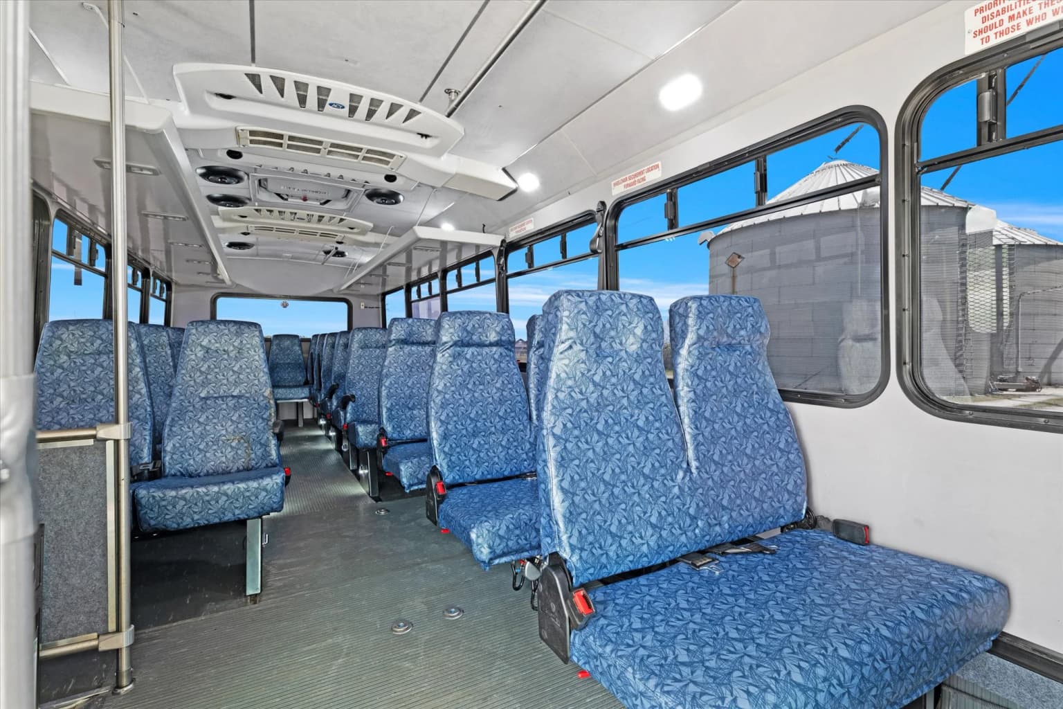 2016 Ford F-550 Glaval - Image 10