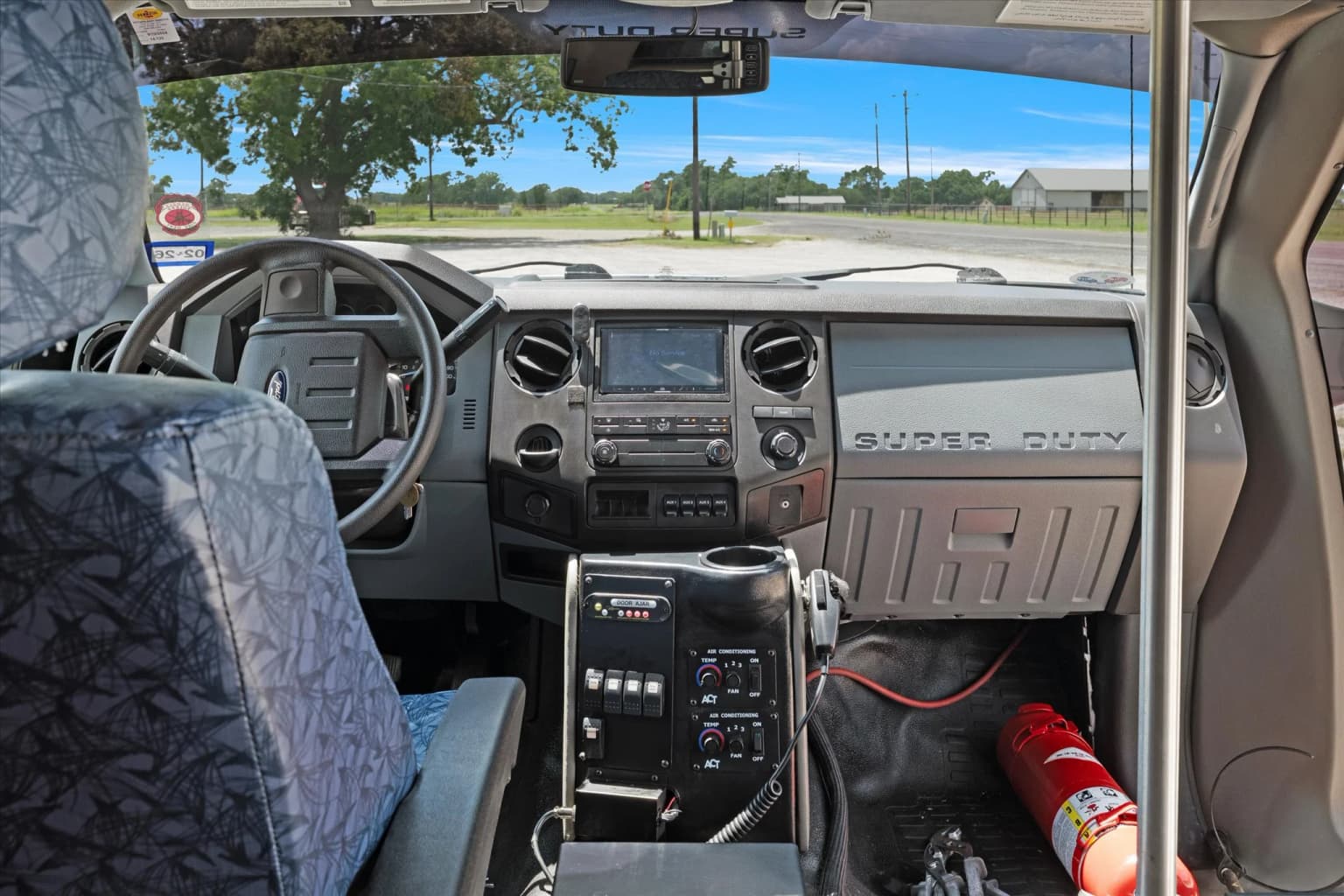 2016 Ford F-550 Glaval - Image 14
