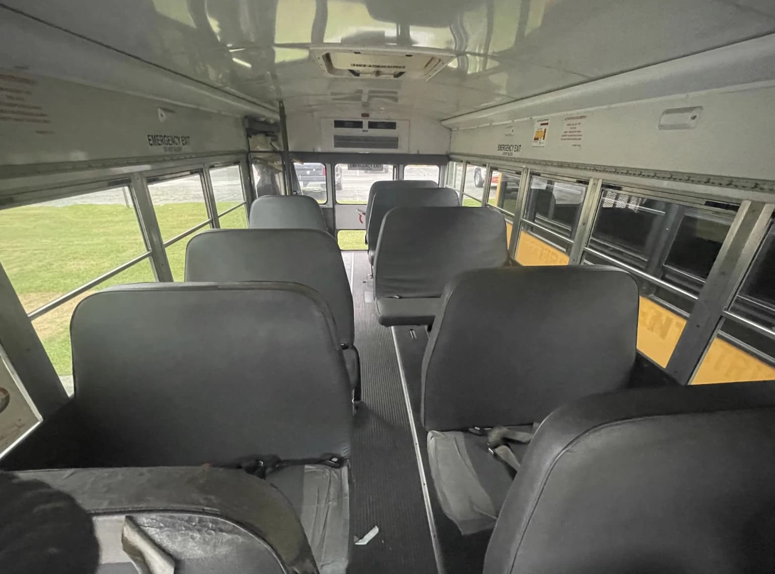 e-450 Super Duty #25068 - Image 7