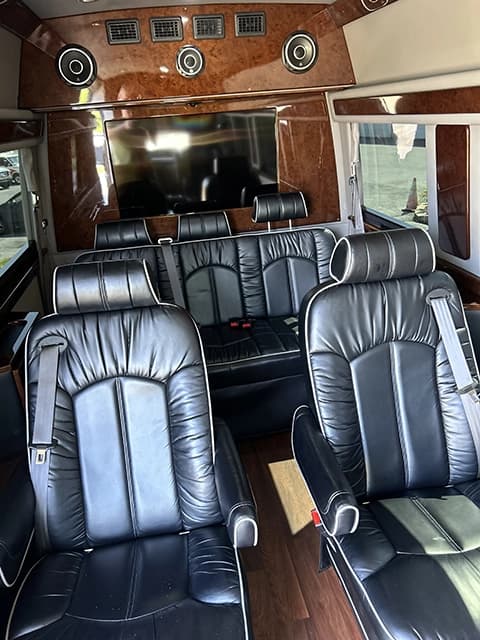 2016 Mercedes Benz Sprinter 2500 Passenger Van - Image 5