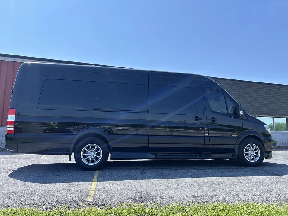 2016 Mercedes Benz Sprinter 2500 Passenger Van - Image 4