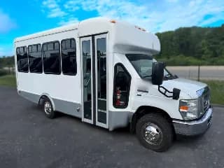2016 StarTrans Senator bus