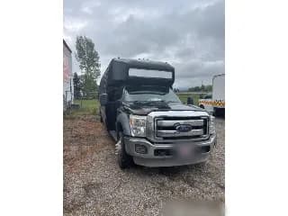 2013 Ford F-550 bus