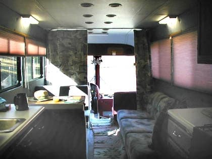 1971 Silver Eagle Converted Coach - Image 3