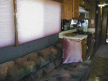 1971 Silver Eagle Converted Coach - Image 4