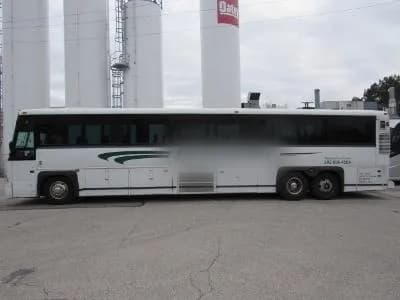 2007 MCI J4500 Coach Bus - Image 2