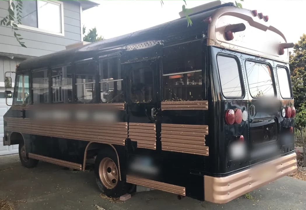 1986 GMC Blue Bird Conversion - Image 3
