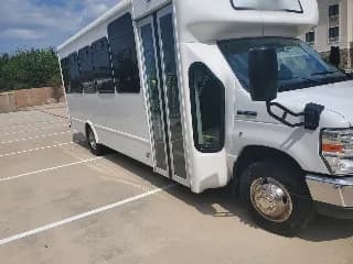 2017 Ford E450 bus