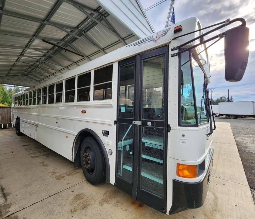 2013 IC PC30500 Activity Bus - Image 2