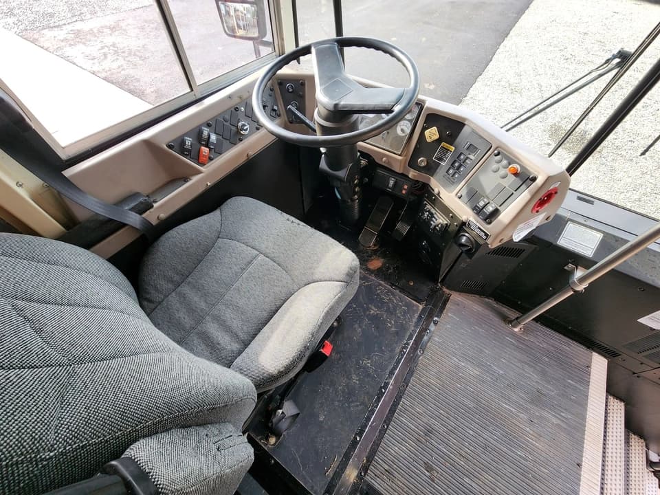 2013 IC PC30500 Activity Bus - Image 4