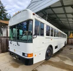 2013 IC PC30500 bus