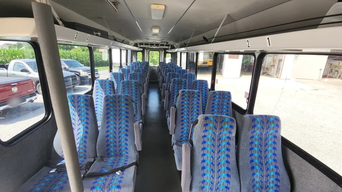 2008 GMC C5500 34 Passenger Shuttle Bus AC - Image 8