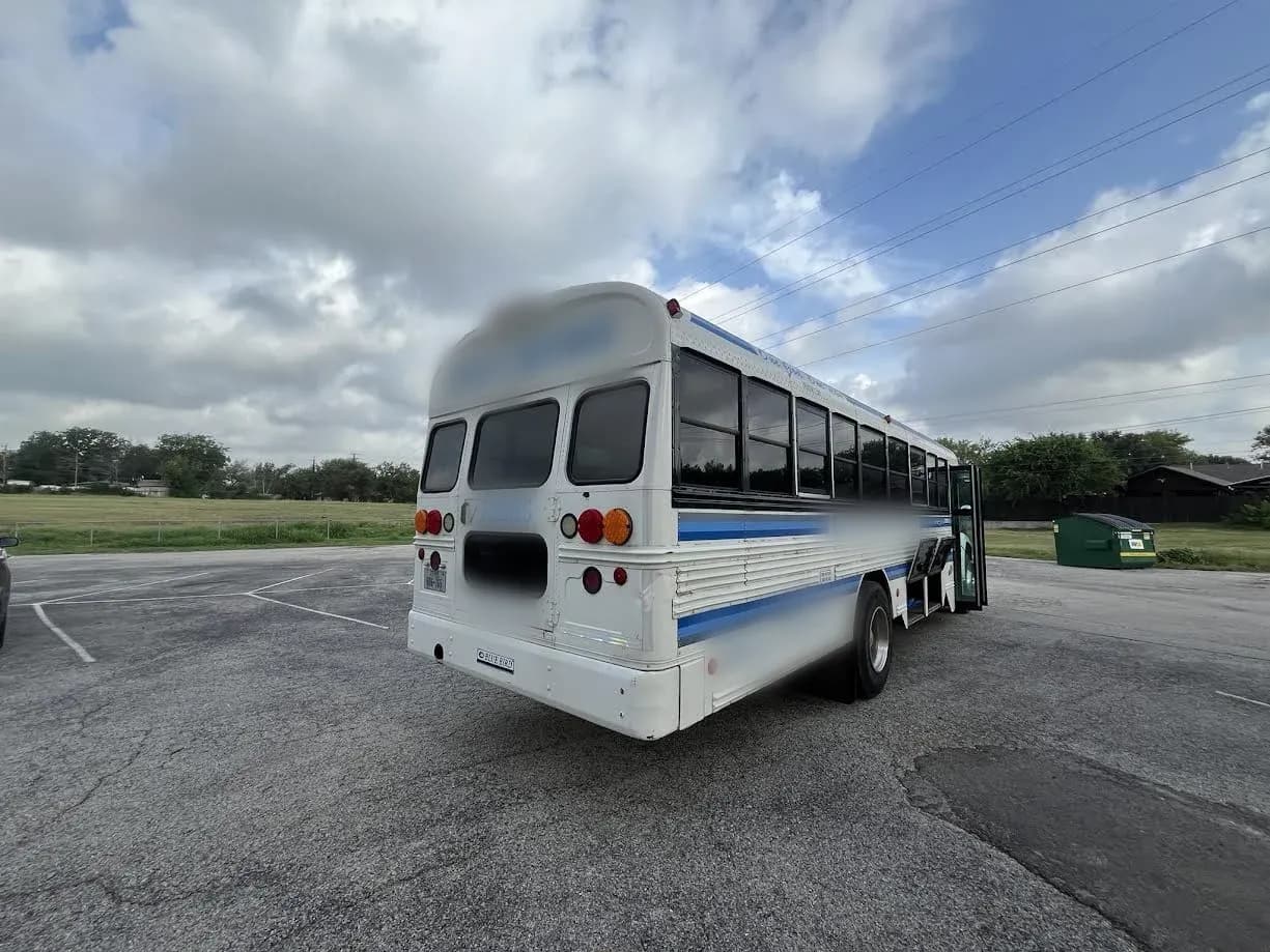 2010 Blue Bird Comventional - Image 11
